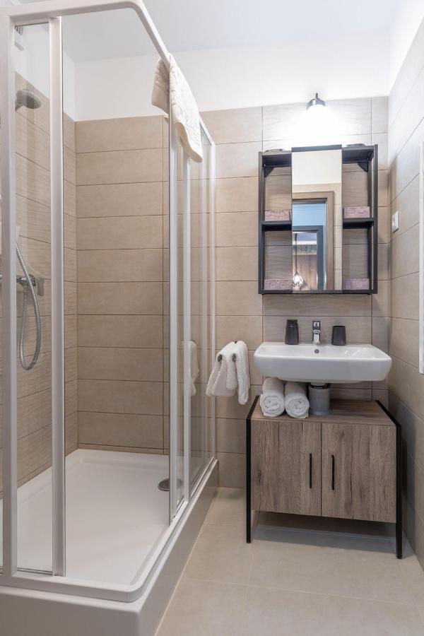 Gold Mandala Apartman Siofok By Bltn Exterior foto